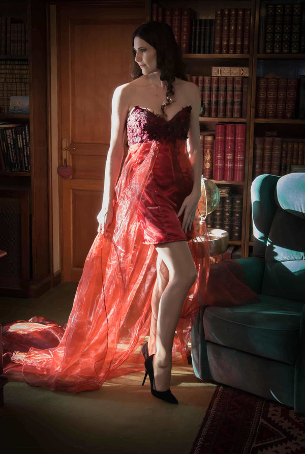 Robe bustier avec surjupe à traine amovible Les dimanches couture Patron de couture Apprendre à coudre TVD The vampire diairies The Mystic Falls Couture Débutante ambitieuse 